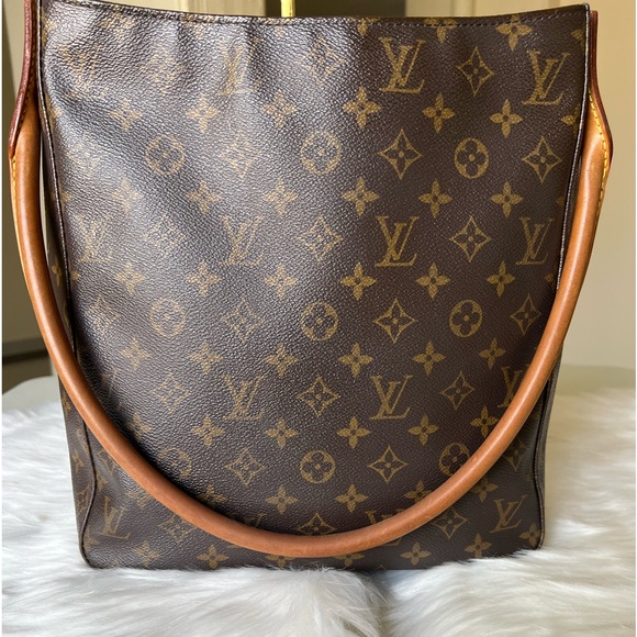 Authentic Louis Vuitton Shoulder bag - Picture 3 of 17